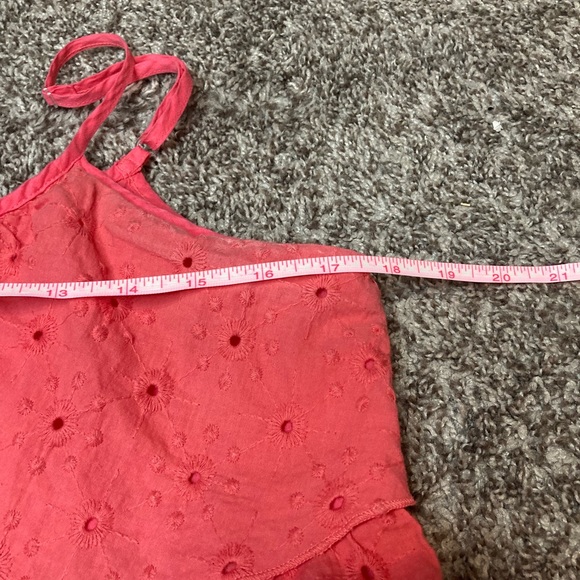 Lsenboye Eyelet Zipper Front Flowy Tank Top - Picture 6 of 13